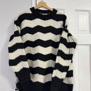Black & White Wavy Stripe Knit Sweater